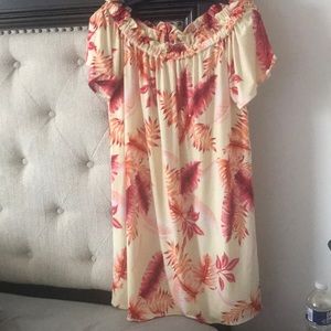 Short maxi off shoulder dress
